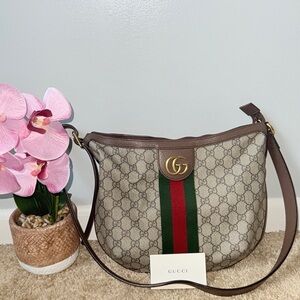 Gucci Cream and Brown Shoulder Bag with Signature Monogram